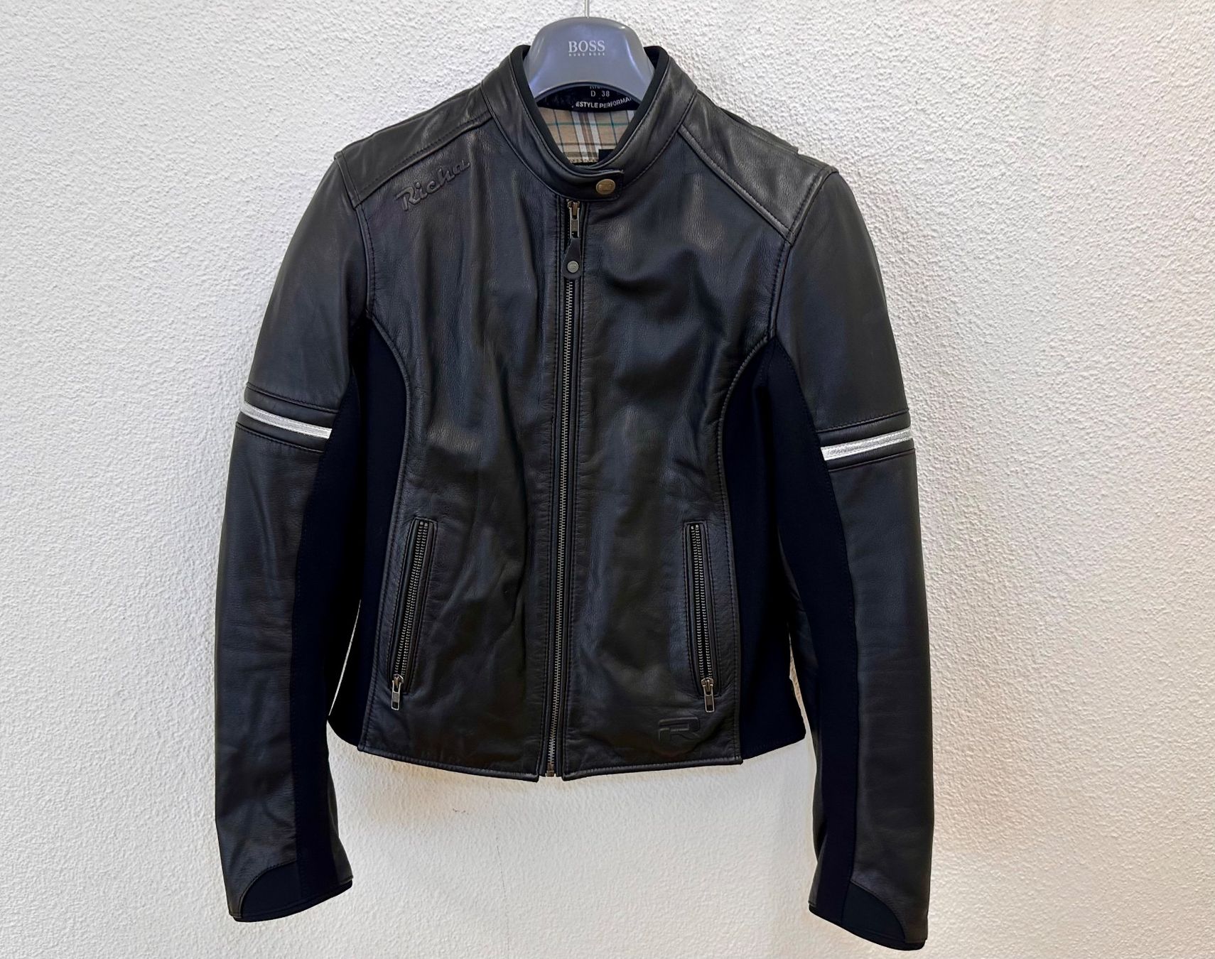 Jacken: Richa Motorrad Lederjacke Damen Grösse 38 – Gebraucht aus Buchs AG von o_nmno 1
