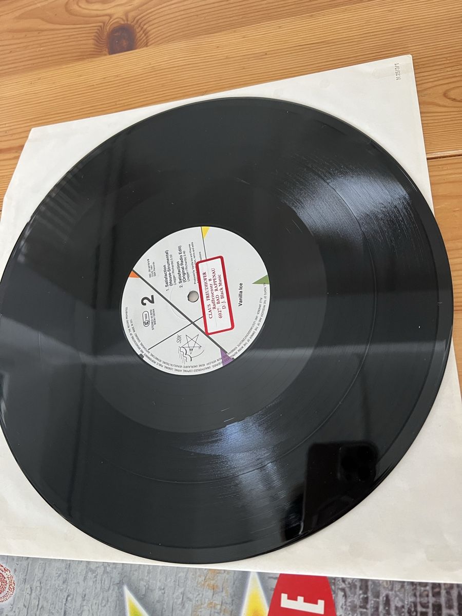 Dischi in vinile: Vanilla Ice - Satisfaction (12") Maxi-Single Vinyl – Usato da Liestal venduto da Katakinga 2