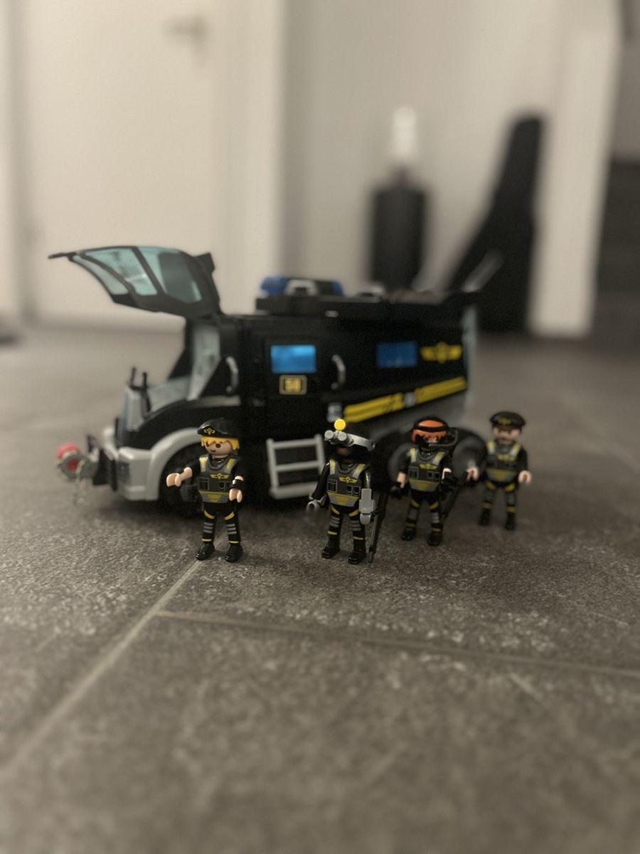Playmobil Spielzeuge: Playmobil SEK Einsatzfahrzeug – Neu (gemäss Beschreibung) aus Wanzwil von san_6zx5