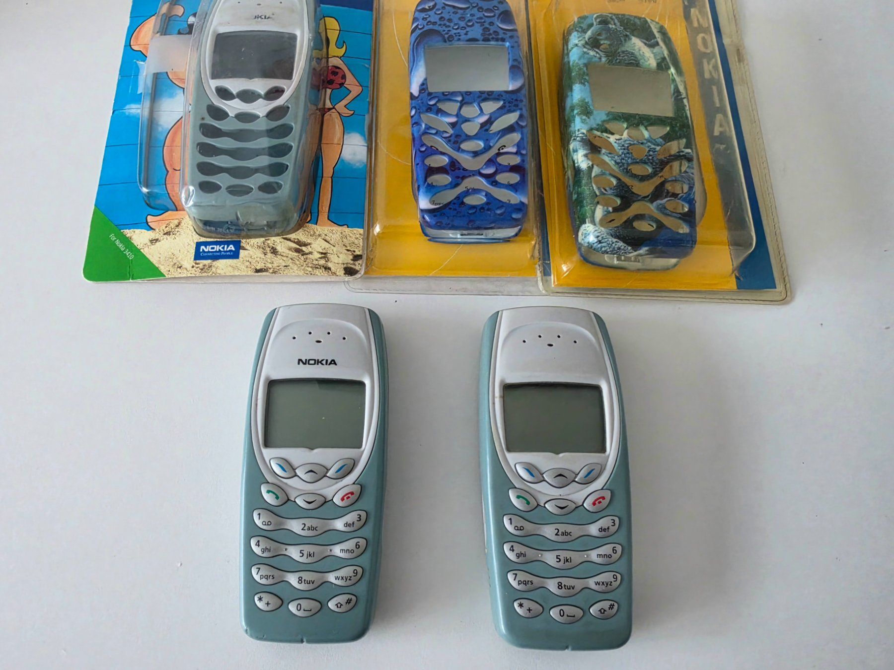 Nokia Portables: Nokia 3310 Handys mit 3 Covers gebraucht – Défectueux à Kloten par Travolli