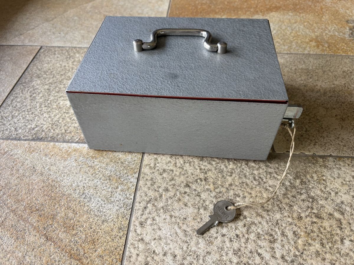 Casseforti: Geld Kasette/ Tresor – Usato da Langnau i/E venduto da FraGe22