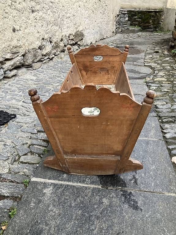 Culle: Culla in legno – Usato da Maggia venduto da obaoba1