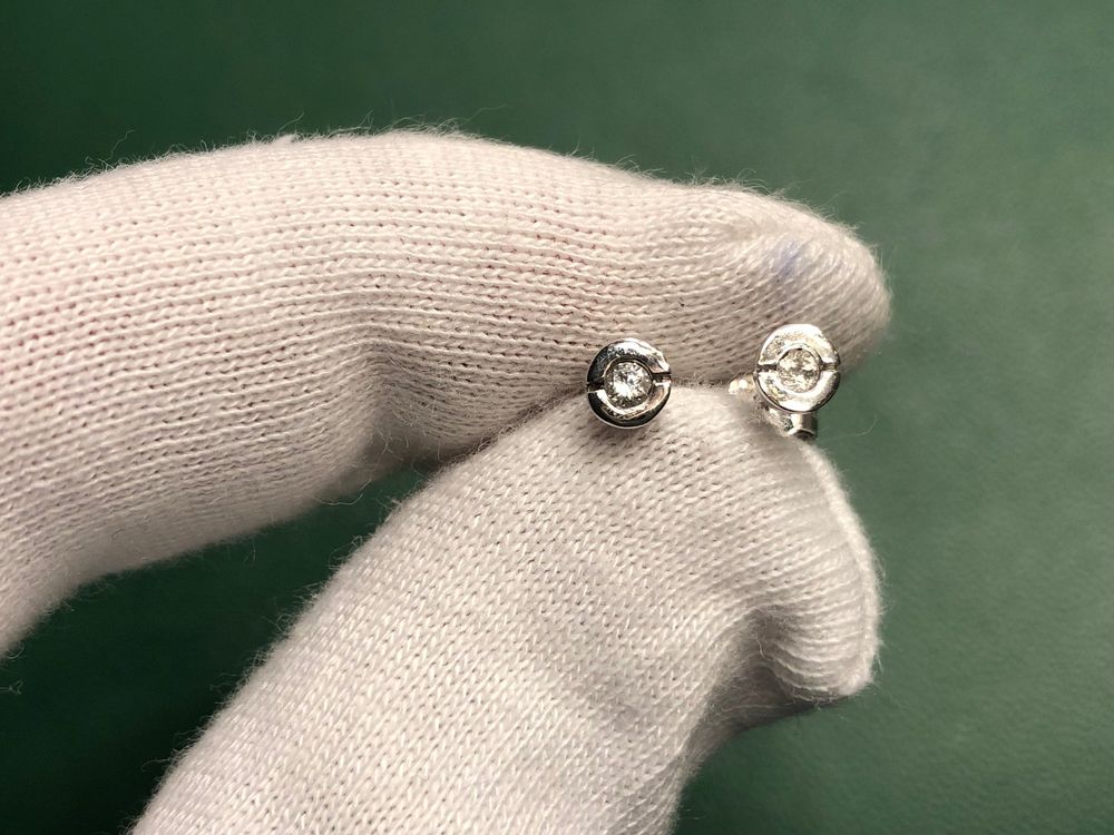 Orecchini pendenti & Orecchini a lobo: Ohrstecker mit Diamanten 0.10 ct. 18 Karat Weissgold 750 – Nuovo (secondo la descrizione) da Bern venduto da bombich 1