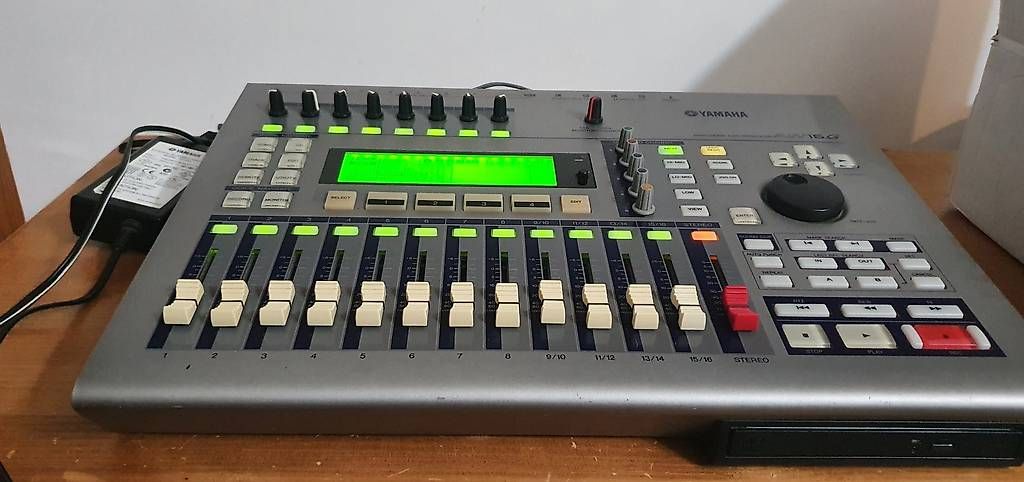 Yamaha Registratori: Yamaha AW16G – Usato da St. Imier venduto da Lautar_Vega 4