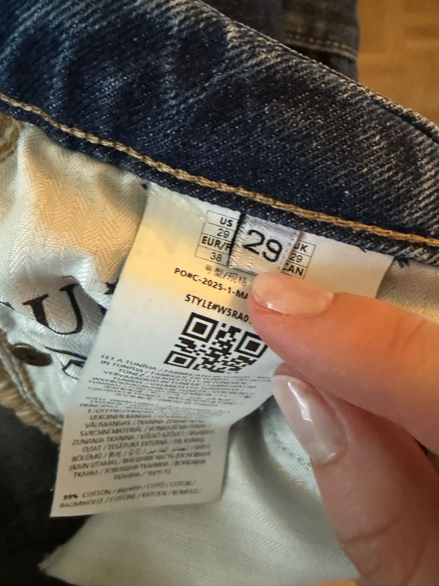 Guess Jeans: Wurde verschenkt (nicht mehr erhältlich🗣️) – Usato da Basel venduto da pau_w9yw 3