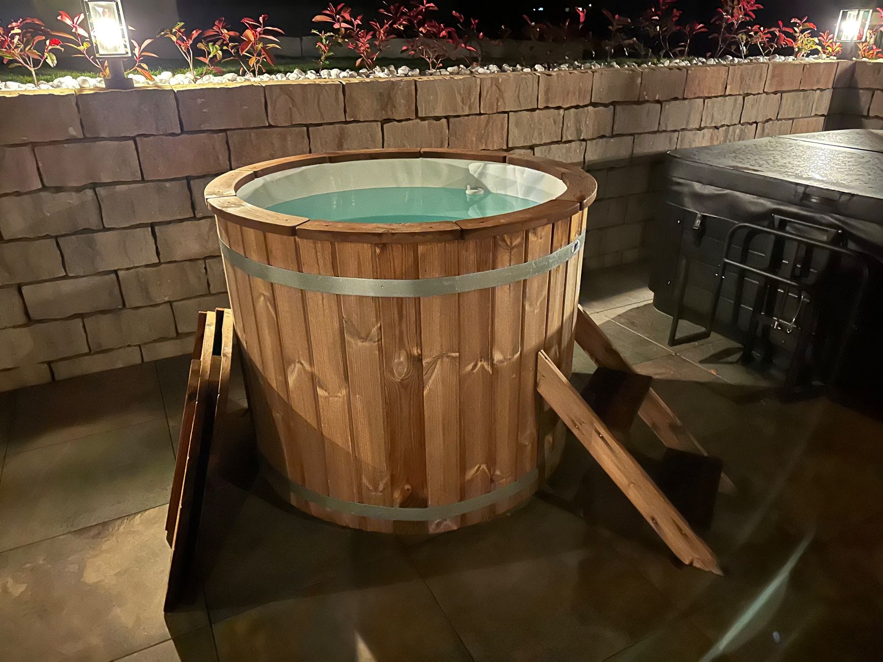 Schwimmbad: Cold Tub / Eisbad / Badefass – Gebraucht aus Grafenried von Eddge