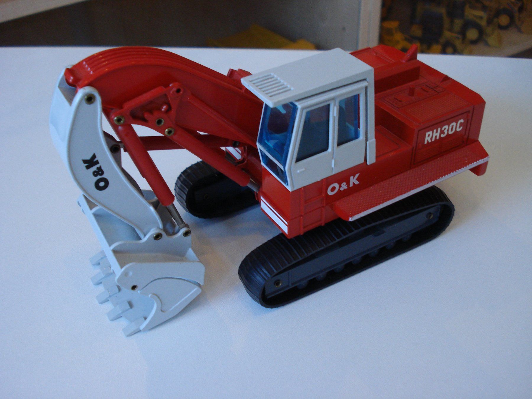 Kit di modellismo & Modellini statici: O&K RH 30C Raupenbagger – Usato da Mitlödi venduto da worker04