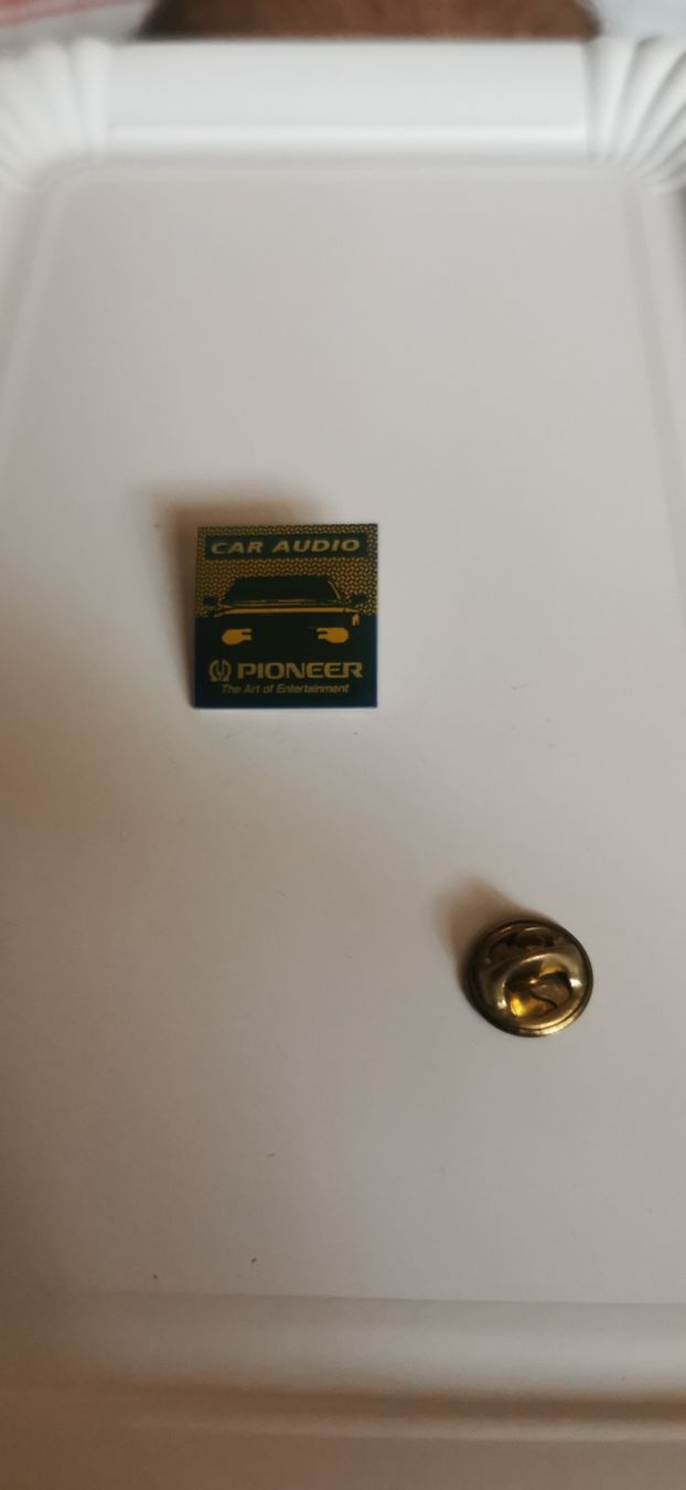 Plaquettes & Badges: Pin Pioneer  – D'occasion à Genève par vins50