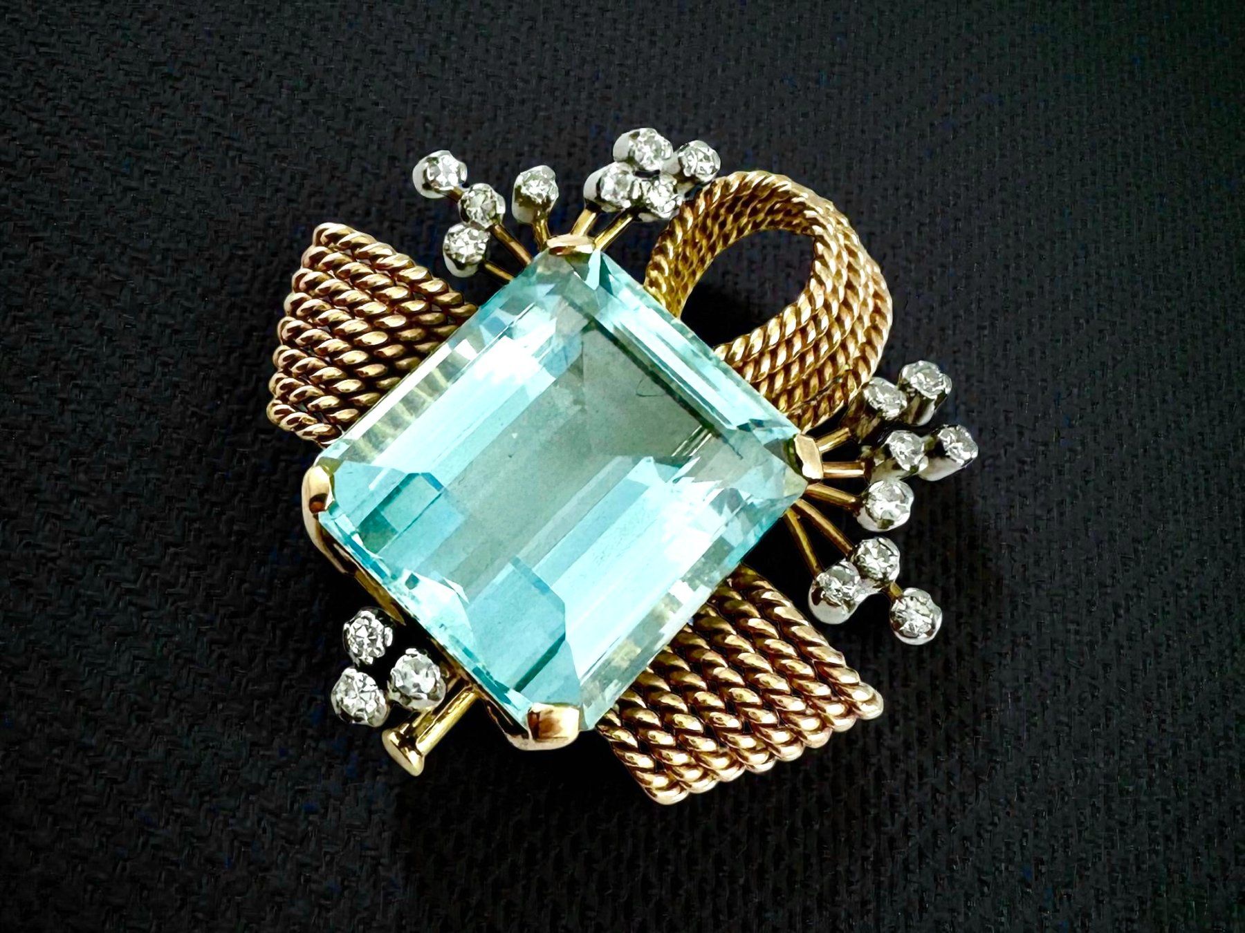 Spille & Fermagli: FRISCHKNECHT, Aquamarin - Diamant - Brosche, ca. 37.8 ct – Usato da Zuzwil SG venduto da artimmo 3