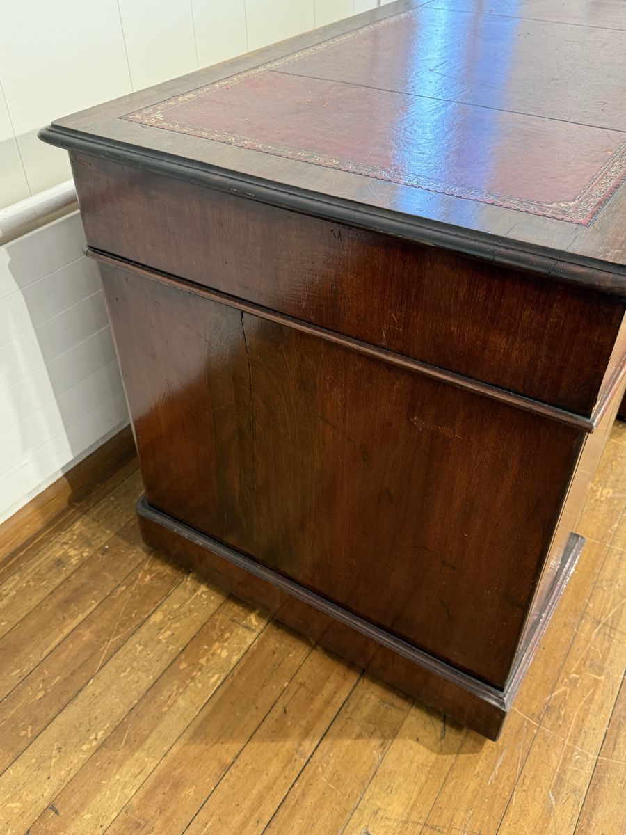 Schreibtische: Antiker Schreibtisch Edwardian-Stil – Gebraucht aus Zofingen von GrosisWonderkeller 9