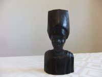 Skulptur Frauenkopf aus Bafut Kamerun