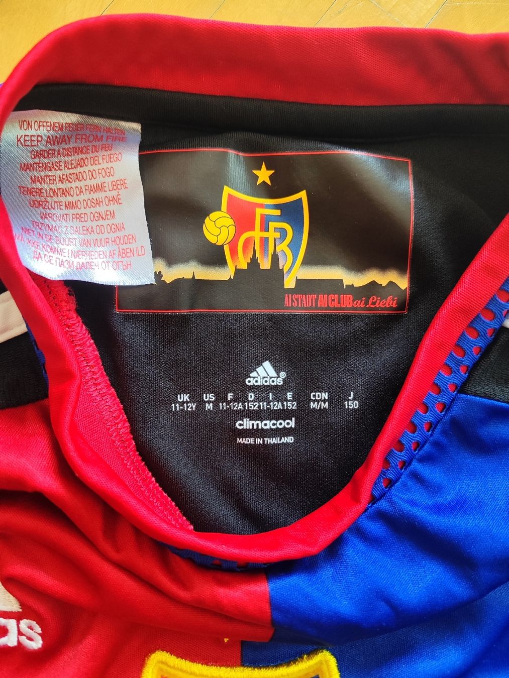 FC Basel Scarpe, pantaloni & magliette da ginnastica: Fcbasel Basel FCB Trikot Grösse 152 – Usato da Münchenstein venduto da tottenb 2