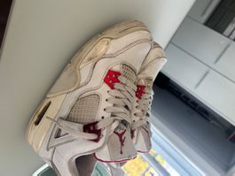 Jordan 4 red metallic red