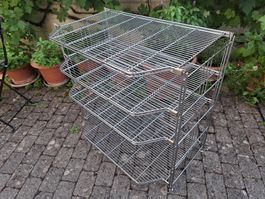 Balton / Zilo Gestell mit 4 gebogenen Tablaren