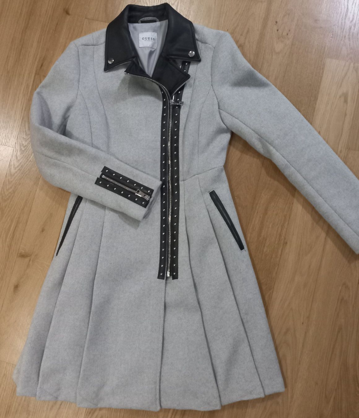 Cappotti: GUESS Mantel – Nuovo (secondo la descrizione) da Hochdorf venduto da Barbi31