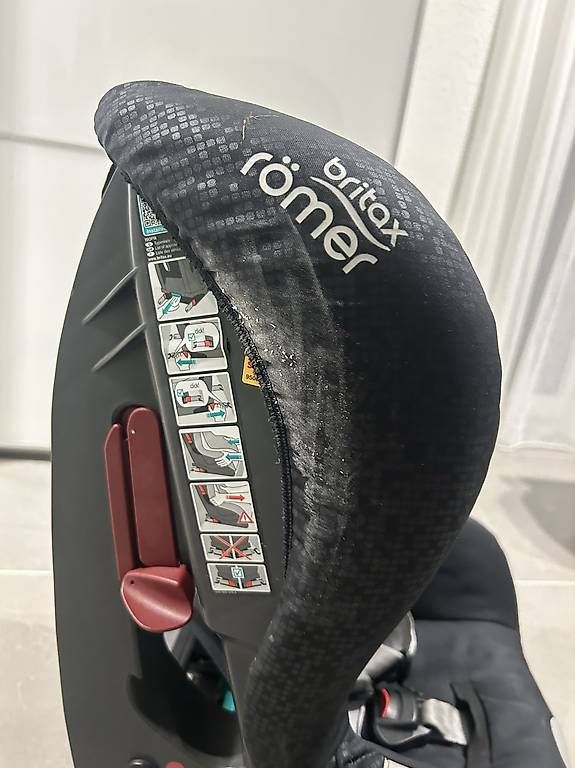 Britax Römer Seggiolini per auto: Britax Römer Duo Plus Kindersitz – Usato da Zuzwil SG venduto da Fab-Co 2