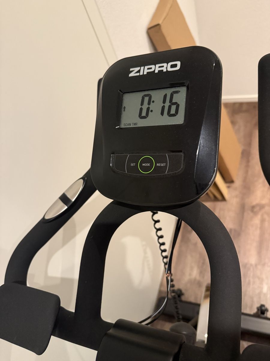 Vélos d'appartement: Zipro Holo Heimtrainer – D'occasion à Wängi par kra_cd9d 3