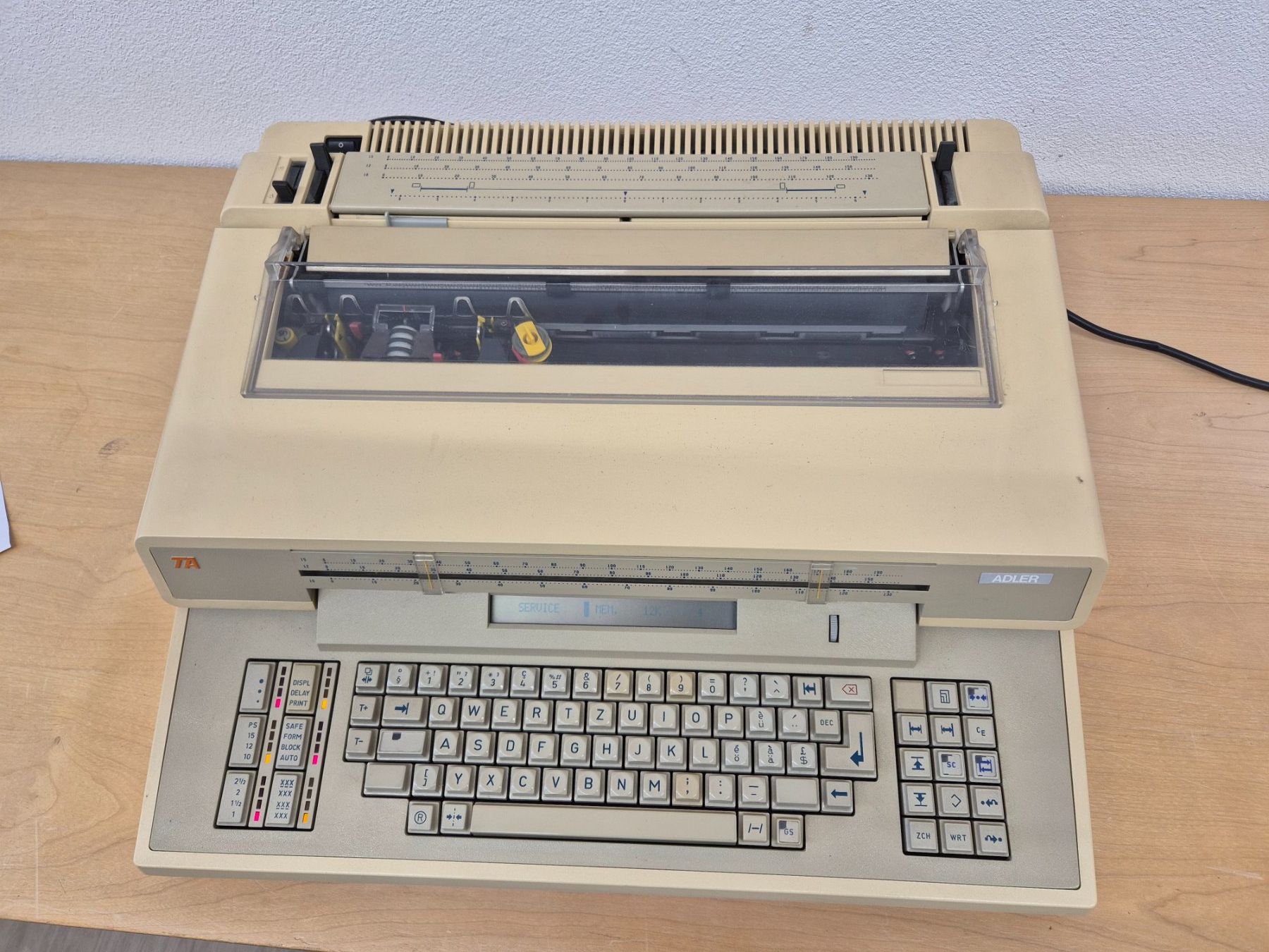 Macchine da scrivere: Schreibmaschine TA Typ ED – Difettoso da Elgg venduto da computerbrocki