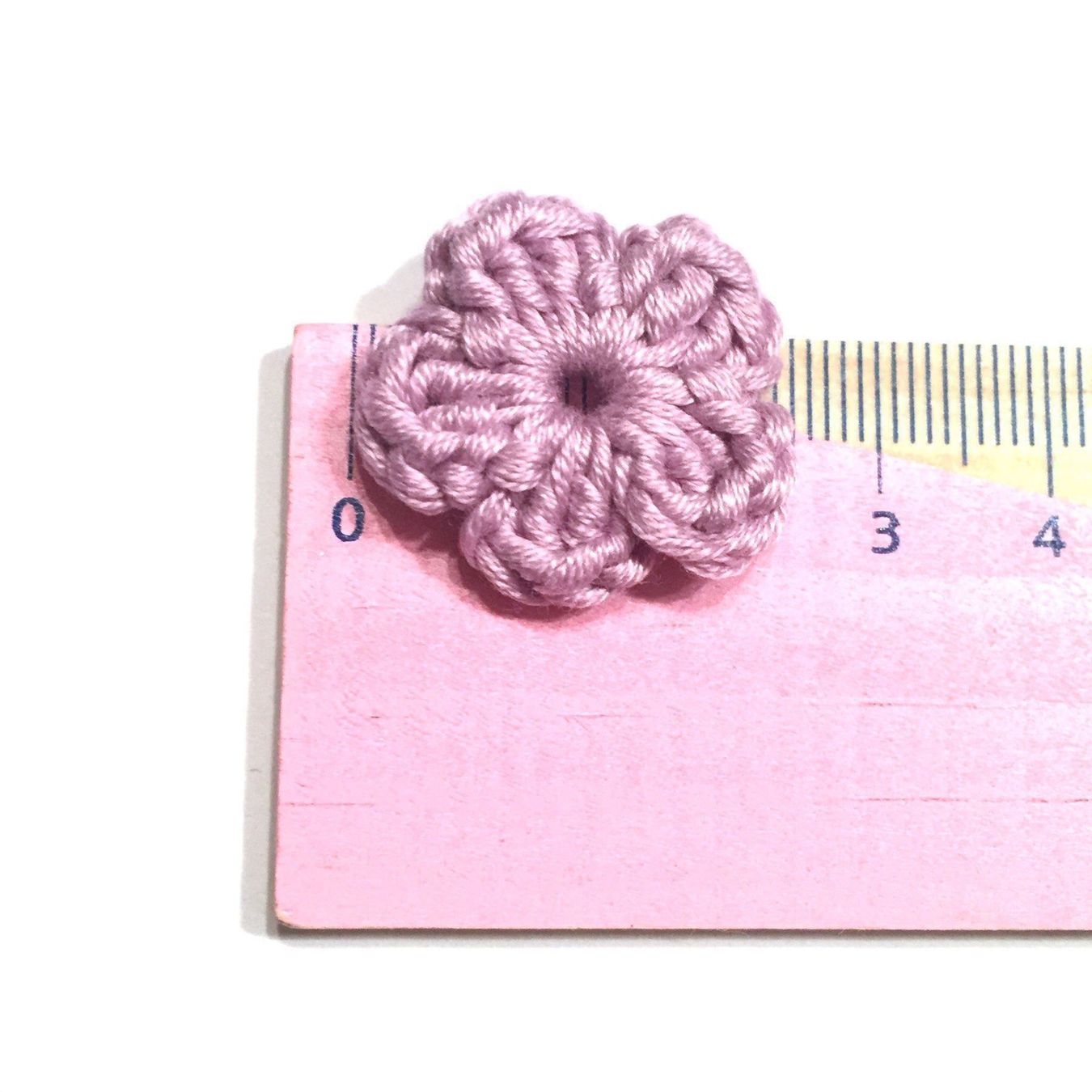 Toppe: 5x Blumen lila gehäkelt 25 mm – Nuovo e nell'imballaggio originale da Emmenbrücke venduto da swissmade-miracles 2