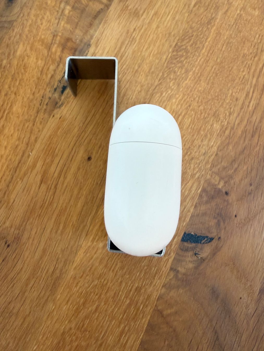 Apple Cuffie: APPLE AirPods Pro 1 Charging Case – Usato da Lausanne venduto da Nine1982 7