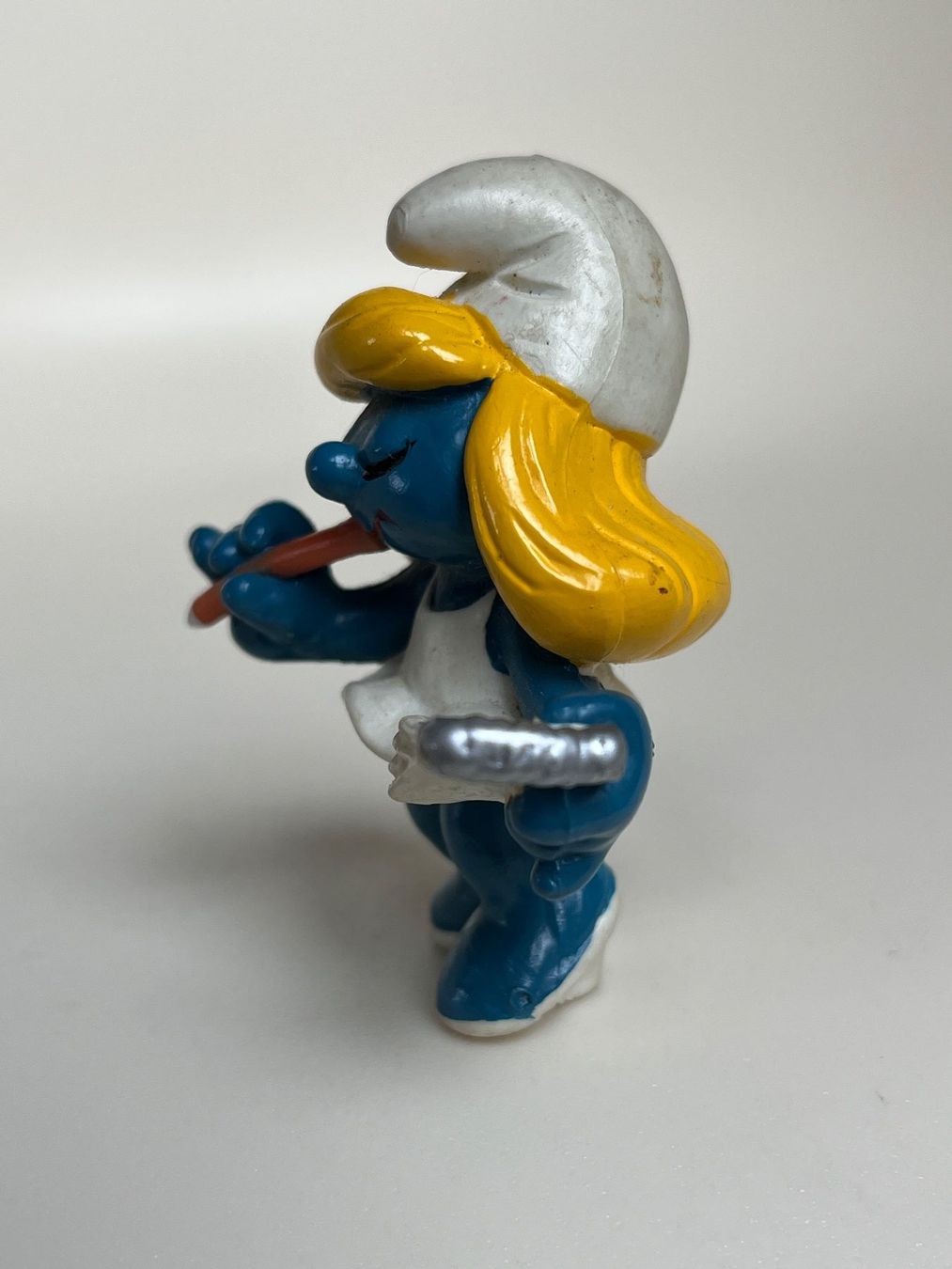 Statuette: Schlumpfine mit Stift und Notizblock – Usato da Winterthur venduto da Wusa01 1