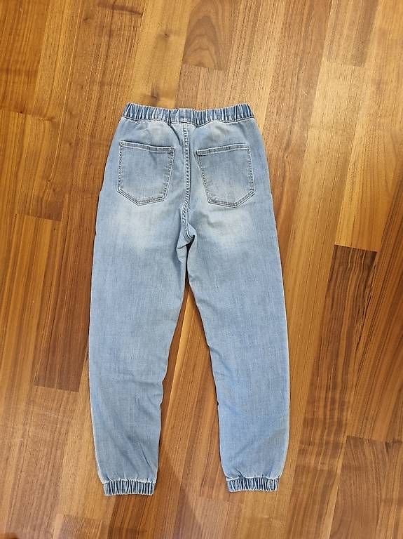Pantaloni: Jeans Jogger H&M – Usato da Zürich venduto da ani_qj8q 2