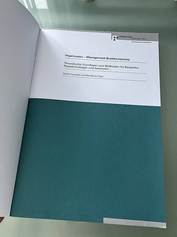 Bücher: Compendio Organisation - Management Basiskompetenz – Gebraucht aus Wünnewil von thomas1093 1