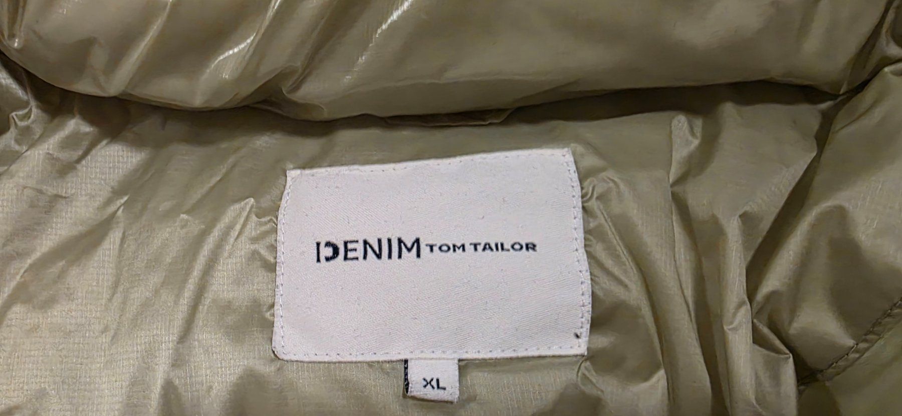 Tom Tailor Giacche: Tom Tailor Denim BE PART Puffer-Steppjacke mit Kapuze – Usato da Fällanden venduto da zeno01 7