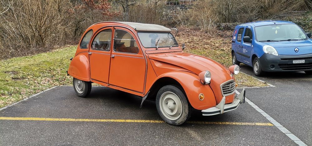 Citroen 2CV Döschwo zum Restaurieren