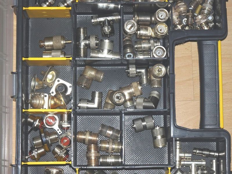 Radiocomunicazione: Diverse Coax Stecker und Buchsen – Usato da Oberwil b. Zug venduto da Code10