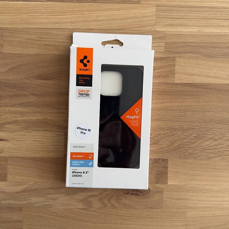 Spigen Cover & Protezioni schermo: SPIGEN Core Armor Case (iPhone 16 Pro, MagFit) – Usato da Widen venduto da flavio_marchi