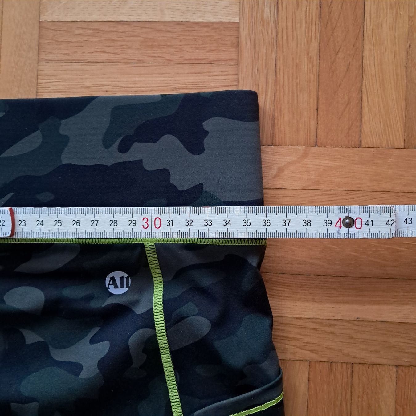 Leggings: All Access Leggings, Grösse M, Oliv Camo Muster – Usato da Meilen venduto da Vaurien15 3