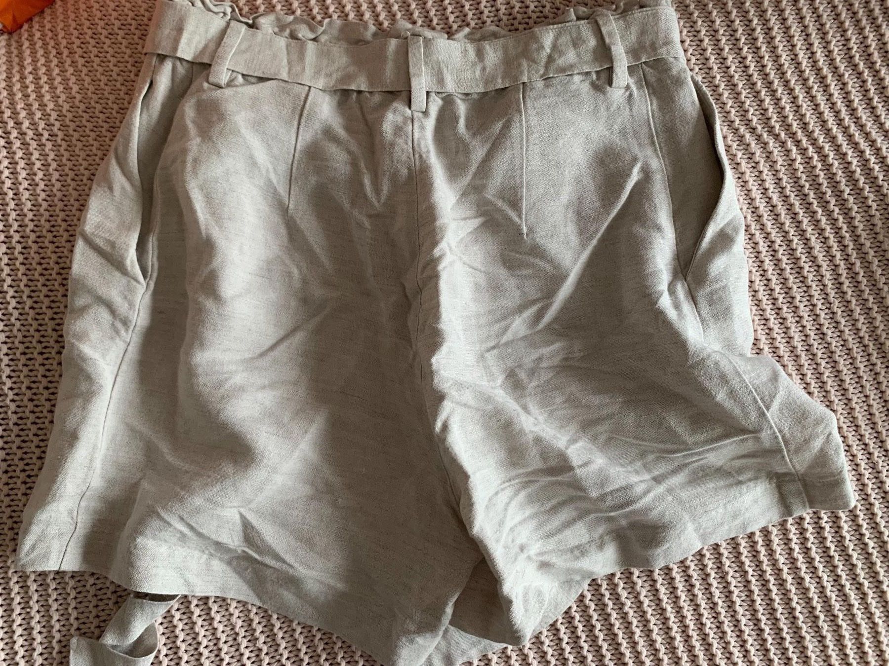 H&M Hosen: Short leger blanc cassé – Gebraucht aus Montreux von Iza_81199 3