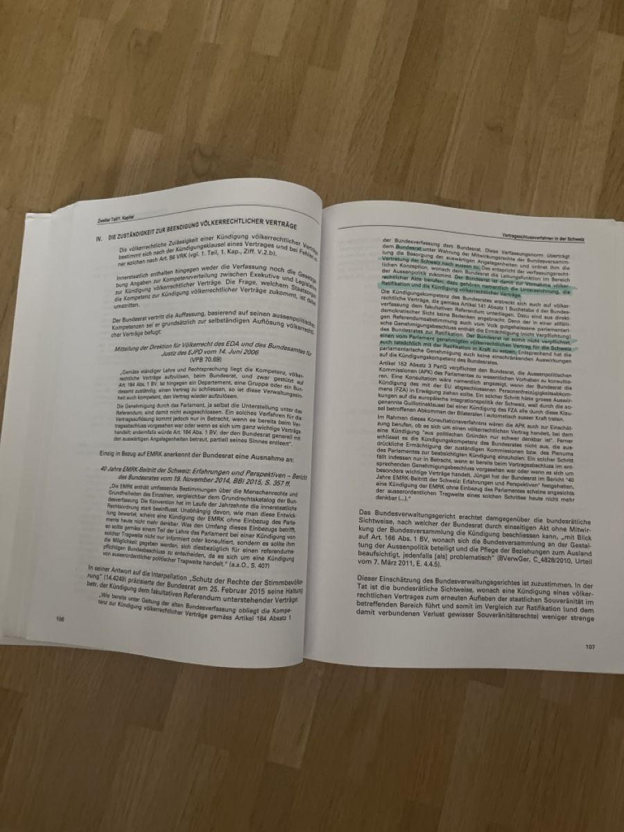 Bücher: Völkerrecht - Eine Einführung (Stämpfli) – Gebraucht aus Zollikofen von wuejo 1
