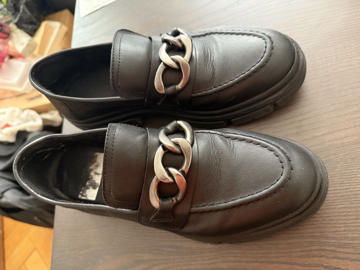 Scarpe da donna: Mocassins/derby Tamaris – Usato da Le Locle venduto da tchanatakoua 1