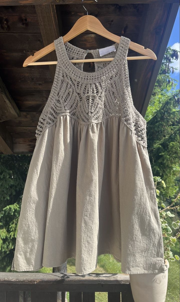 Hemisphere Top: Top en coton hémisphère Gr XL – Usato da Ovronnaz venduto da fra_n8h8 2
