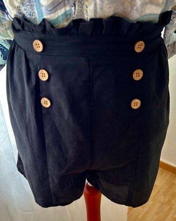 Lascana Shorts, feminine kurze Hose, mit Leinen, L 40