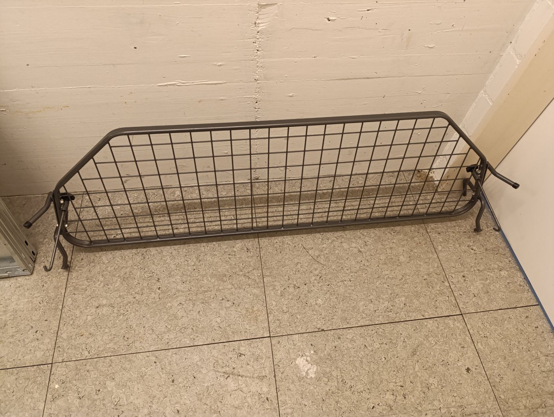 Cages, transport & sécurité: Jeep Absperrgitter – D'occasion à Emmenbrücke par Levira8 1