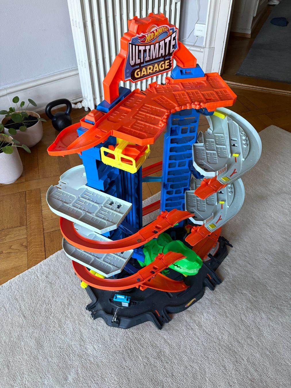 Hot Wheels Spielzeuge: Hotwheels Ultimate Garage - T-Rex – Gebraucht aus Zürich von kyso 1