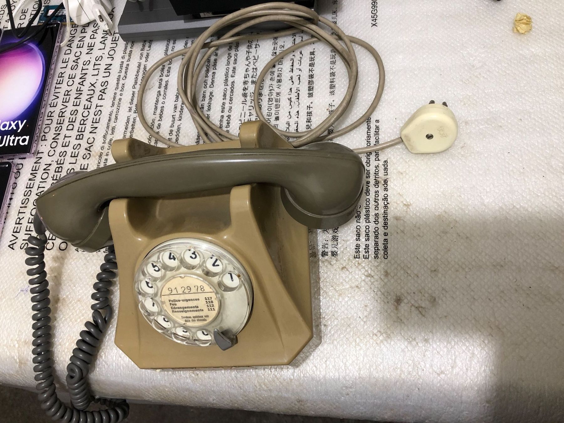 Telefone: Hintage  Telefon – Gebraucht aus Biel-Bienne von alos07