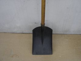 Randschaufel aus Polypropylen schwarz Futterschaufel