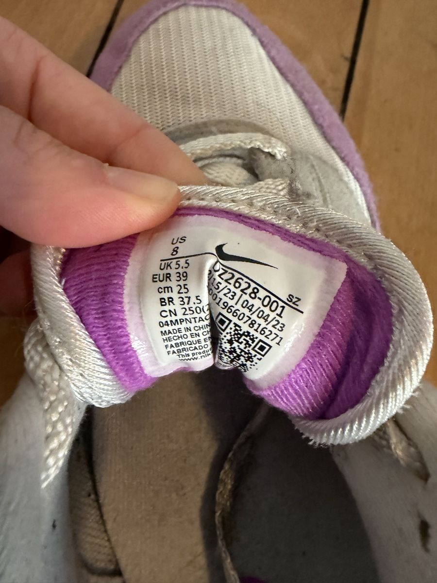 Nike Damenschuhe: Nike Air Max, Gr. 39 – Gebraucht aus Zürich von bellasofia 6