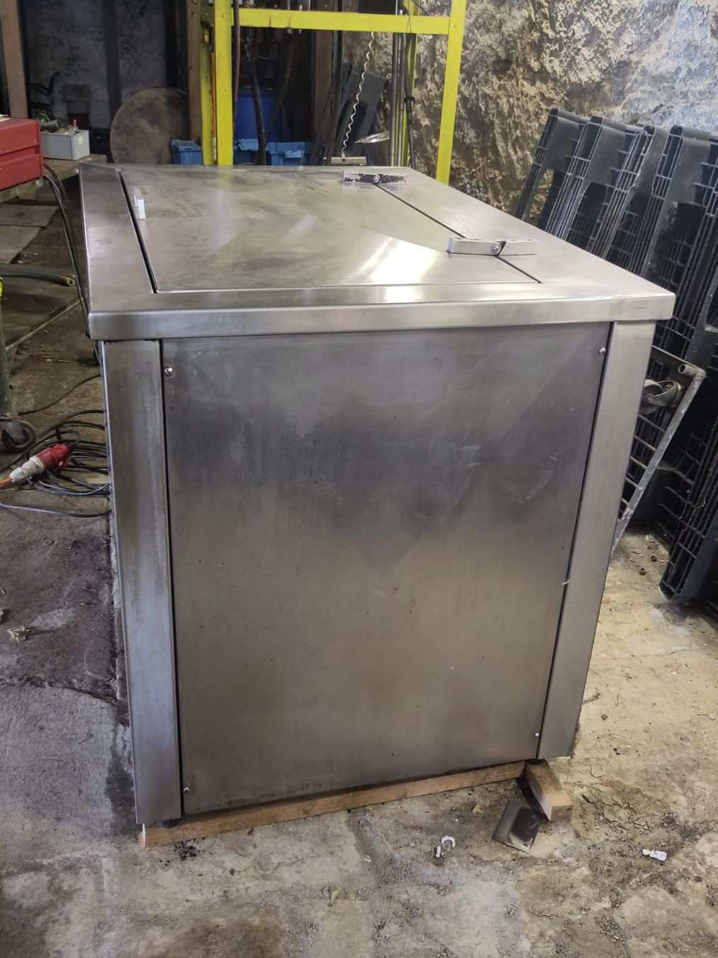 Toutes les machines: Ultraschall Typ KKS 500 1994 – D'occasion à Meggen par bccs 1