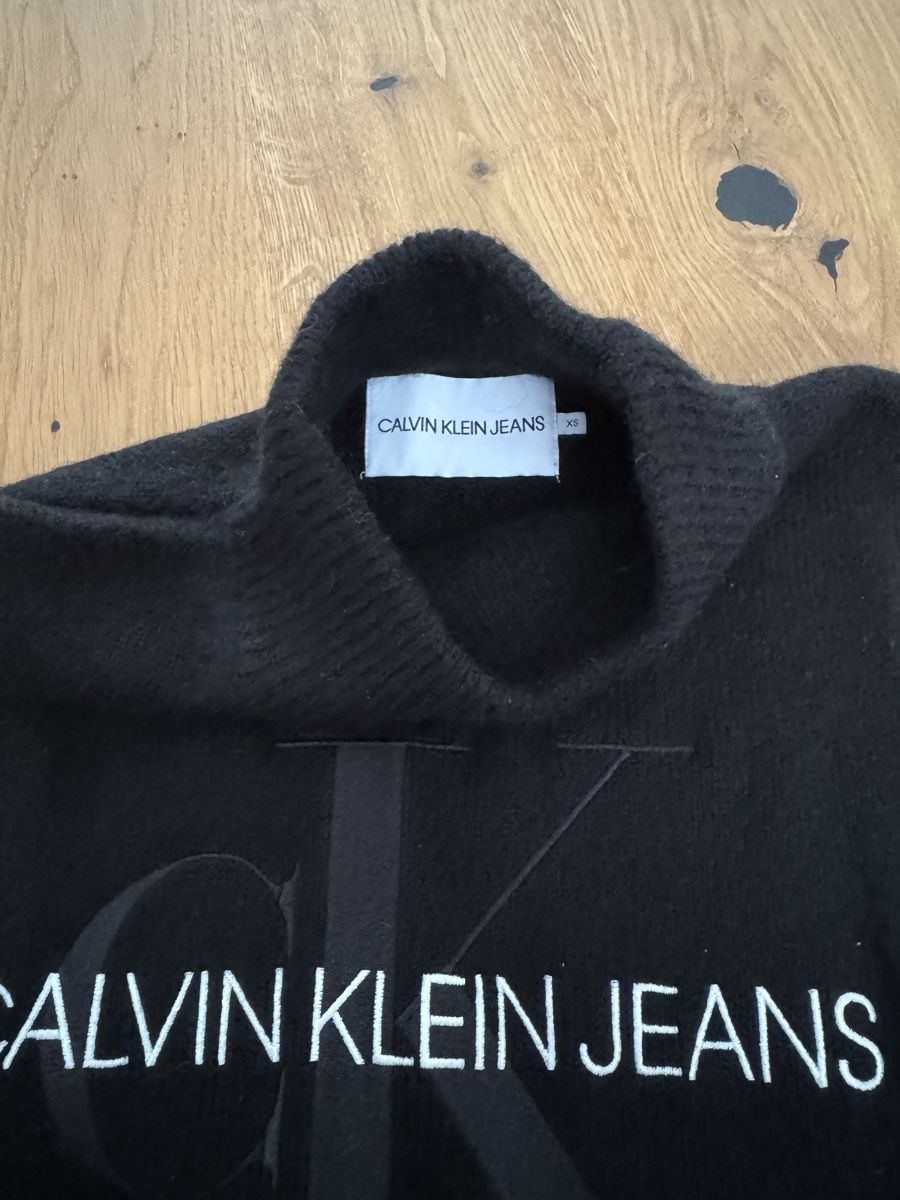 Calvin Klein Gilet & Giacche senza maniche: Calvin Klein Jeans Damen Strickveste – Nuovo (secondo la descrizione) da Oberbüren venduto da dijbdn 1
