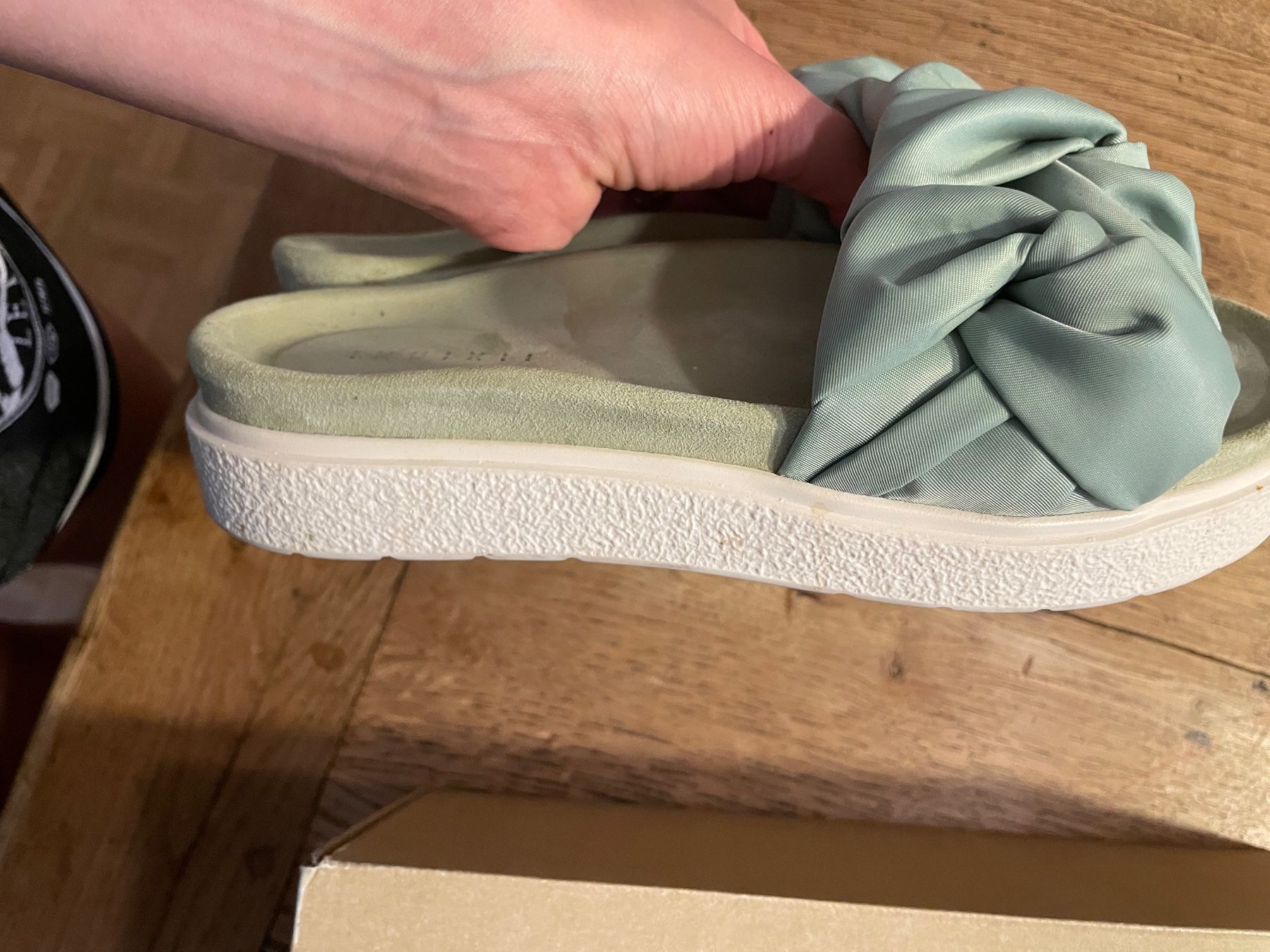 Scarpe da donna: Inuiiki Sandalen – Usato da Bern venduto da Ciacaprione 3