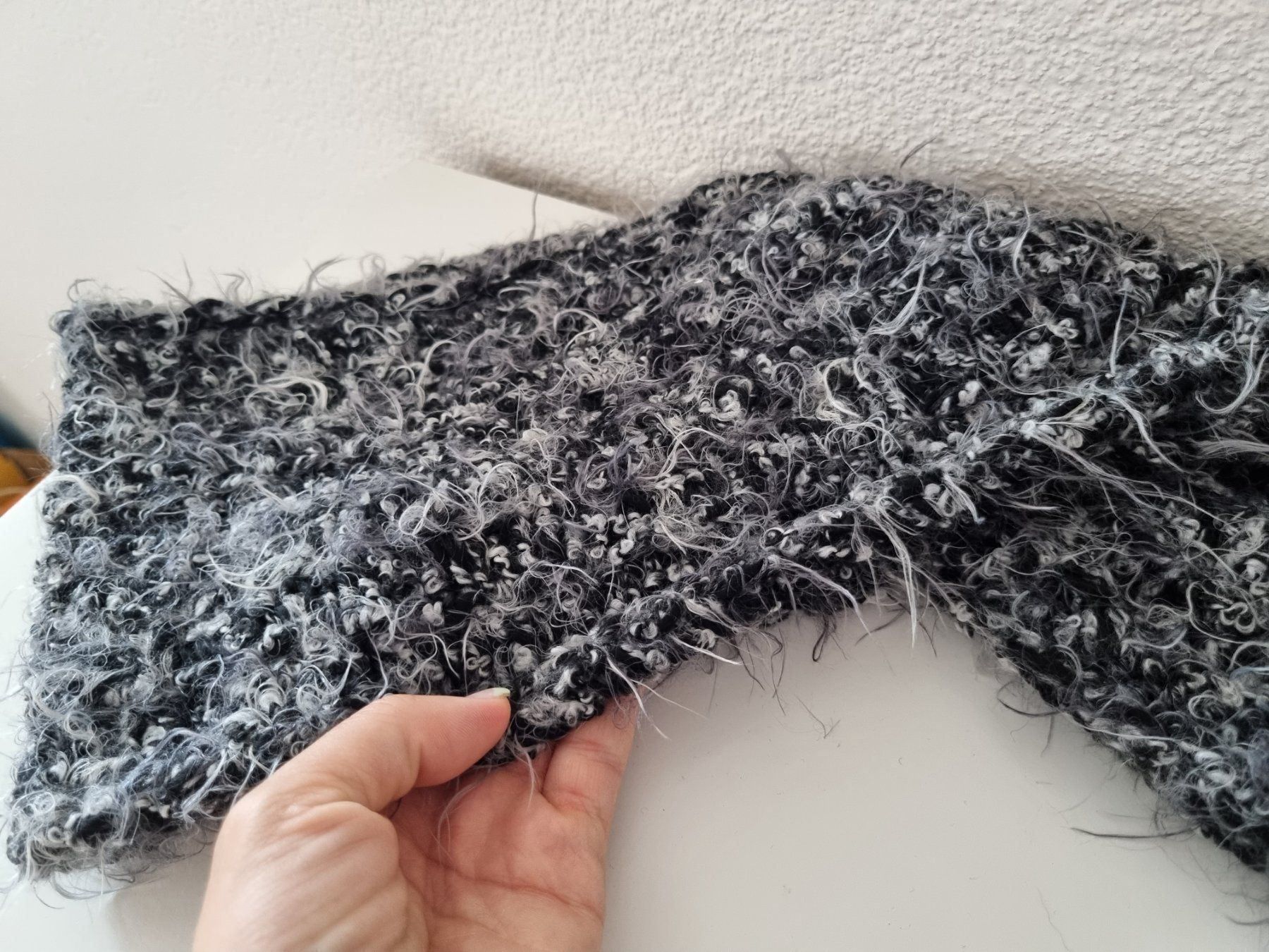 Autres vêtements fille: Scarf – D'occasion à Mendrisio par ann_d9pf