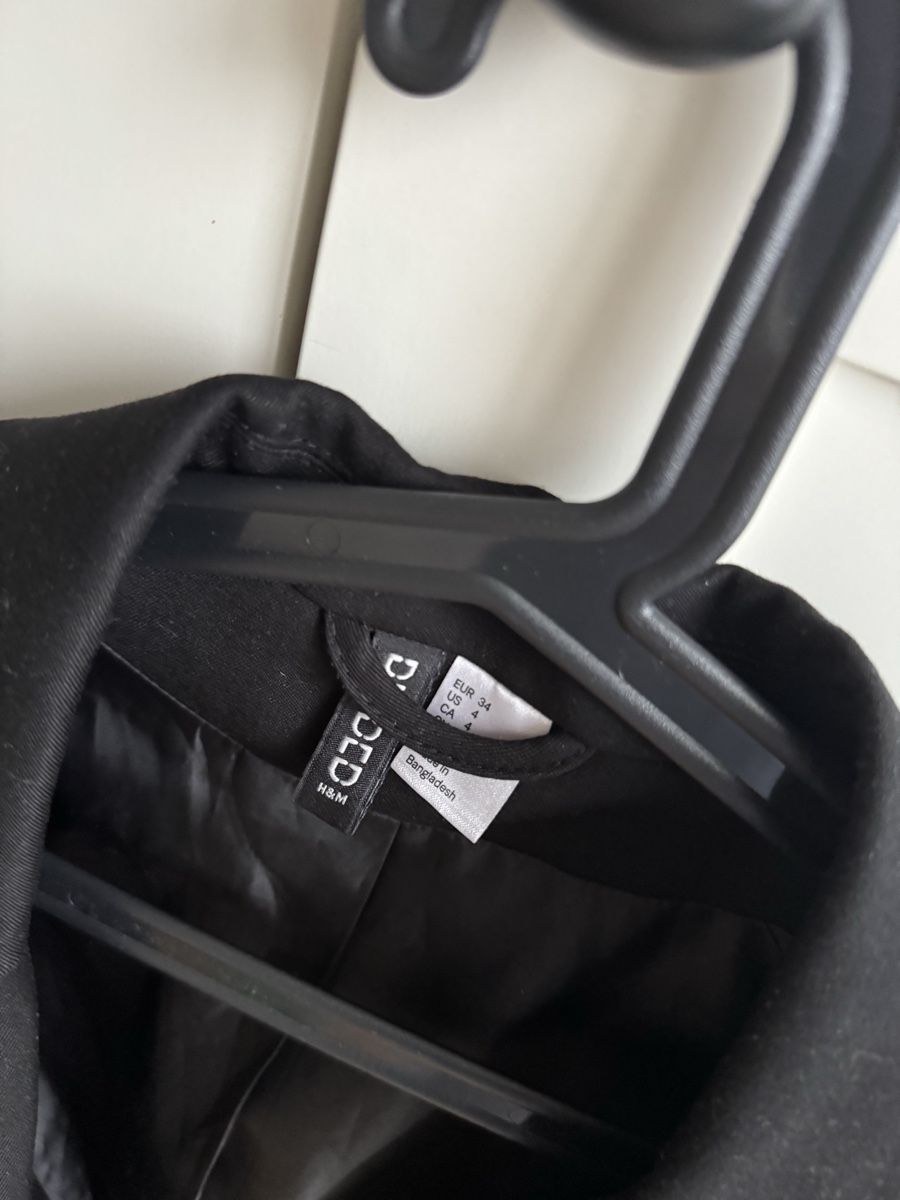 H&M Jacken:  Blazer schwarz – Neu (gemäss Beschreibung) aus Winterthur von ste_5vfj 2