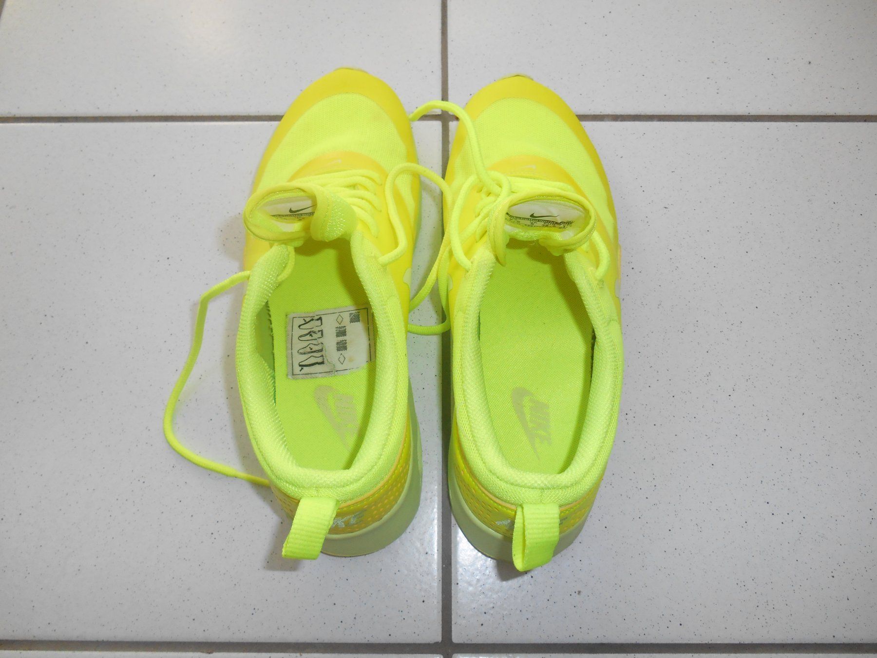 Nike Scarpe da donna: Nike Air Max Thea Sneaker Grösse 38.5 – Usato da Basel venduto da chien008 4