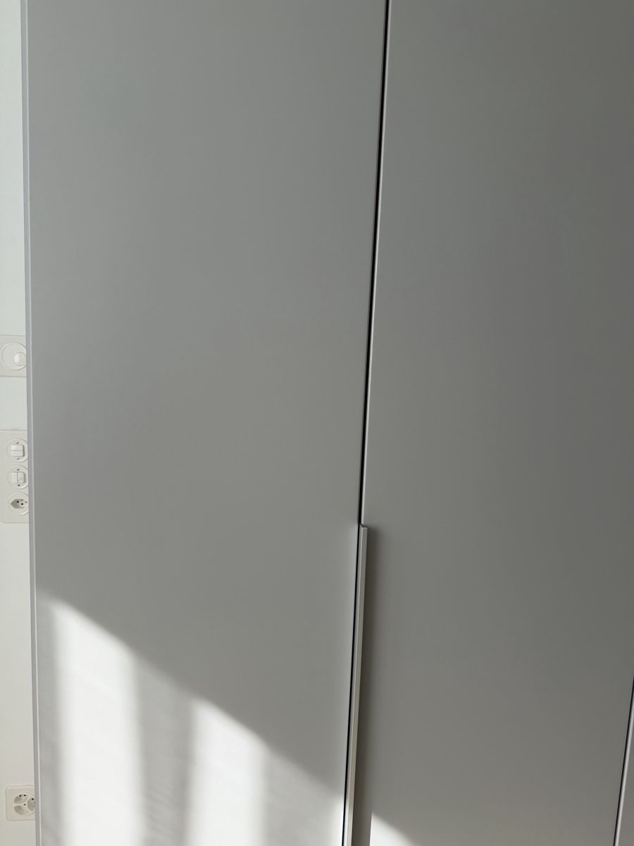 Armadi: Kleiderschrank – Usato da Kloten venduto da josuar 1