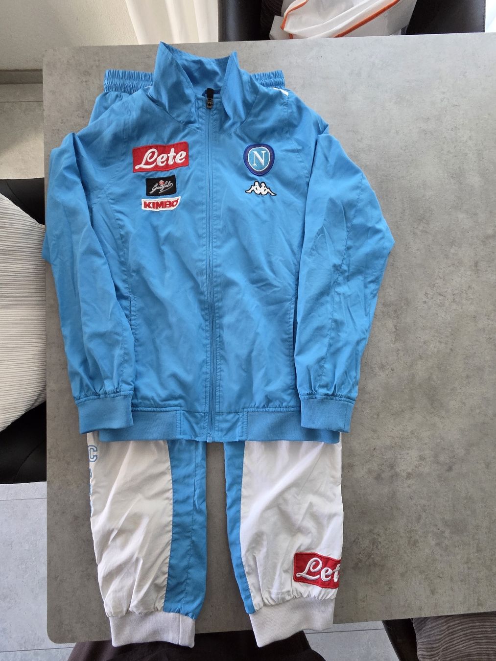 Completi: Napoli Kappa Kinder Trainer Jogginganzug – Usato da Dintikon venduto da Salentino19822